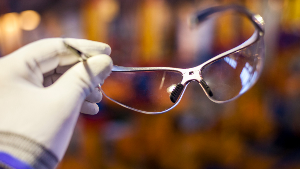 Ensuring Eye Safety The Importance of Eyeglass Protection